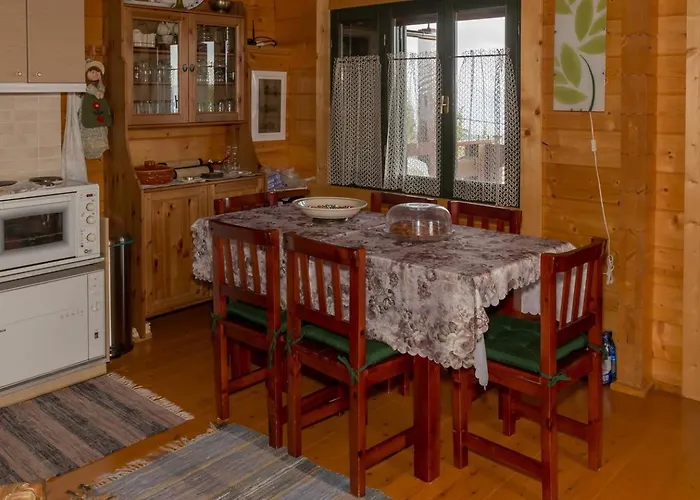 Regina * Paradisi (Corinthia)